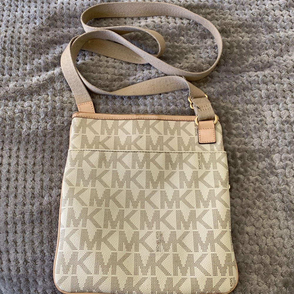 Michael Kors Crossbody Bag Vanilla - Picture 4 of 8
